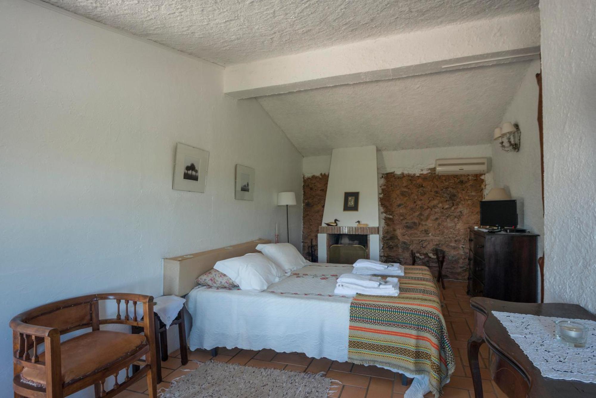 Monte Pedras Negras Pensionat São Luis Værelse billede